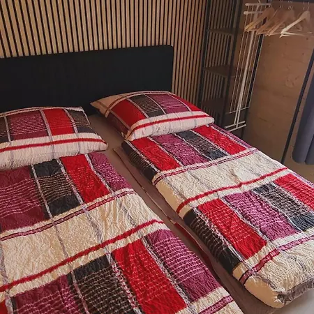 Sylvia Apartment *