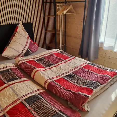 Sylvia Apartment *